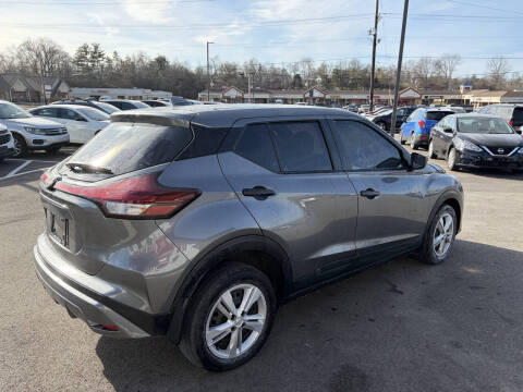 2024 Nissan Kicks S