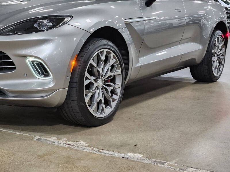 2023 Aston Martin DBX