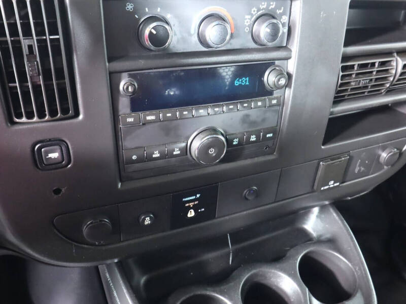 2017 GMC Savana 2500