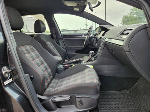 2016 Volkswagen Golf GTI SE