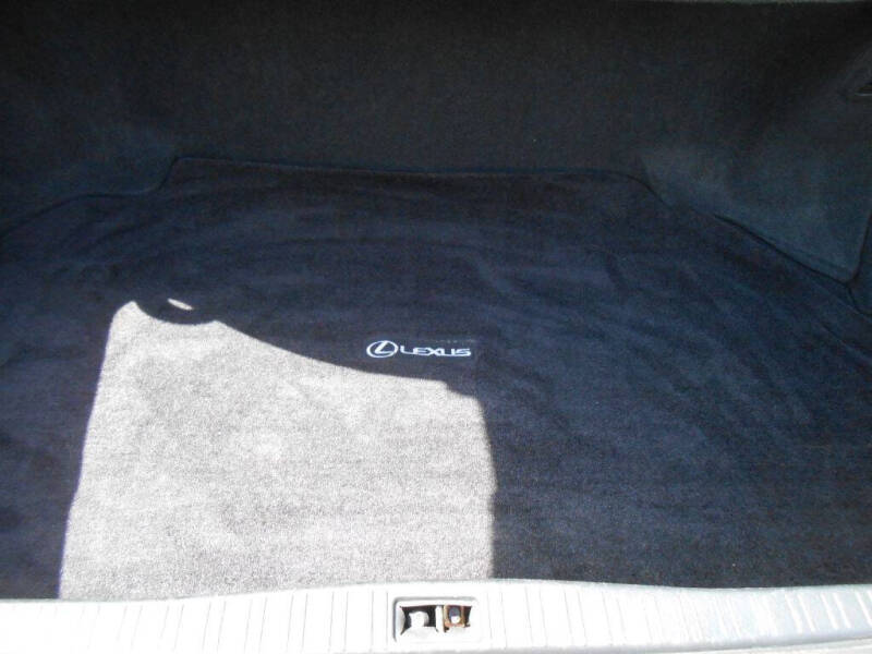 1996 Lexus LS 400