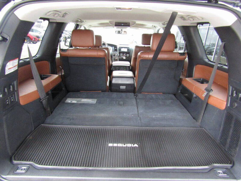 2016 Toyota Sequoia Platinum