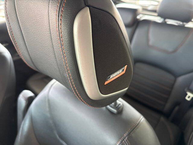 2019 Nissan Kicks SR