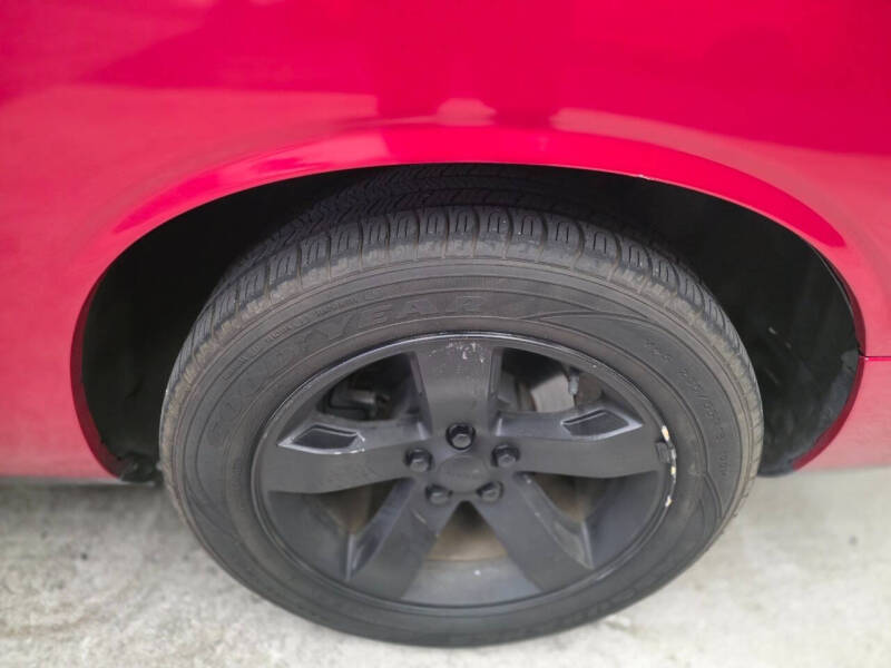 2012 Dodge Challenger SXT