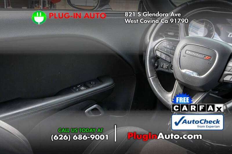 2017 Dodge Challenger SXT