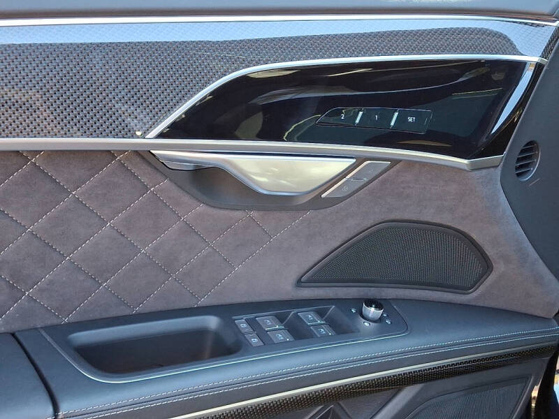 2024 Audi S8 4.0T quattro