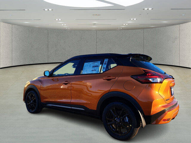 2024 Nissan Kicks SR