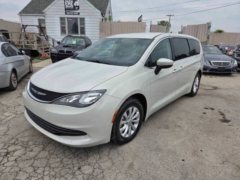 2017 Chrysler Pacifica Touring