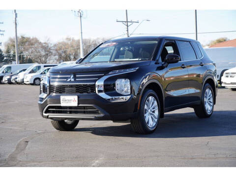 2025 Mitsubishi Outlander ES