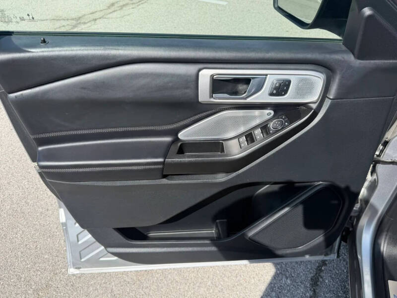 2020 Ford Explorer Platinum