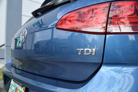 2015 Volkswagen Golf TDI SE