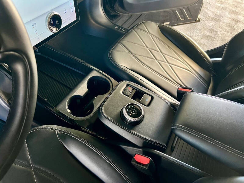 2022 Ford Mustang Mach-E Select