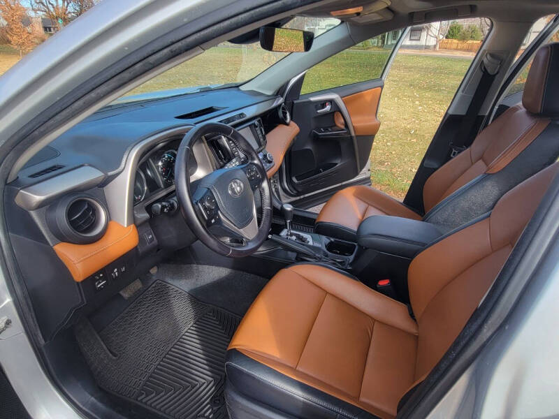 2016 Toyota RAV4 Hybrid Limited