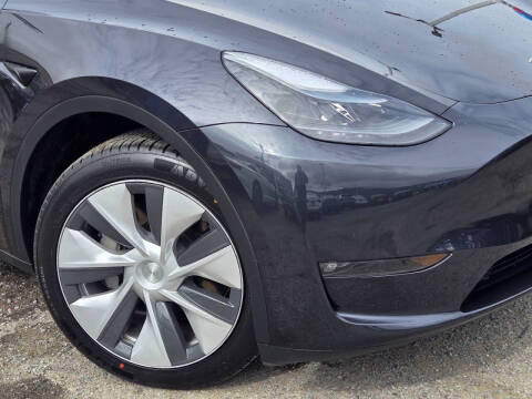 2024 Tesla Model Y Long Range