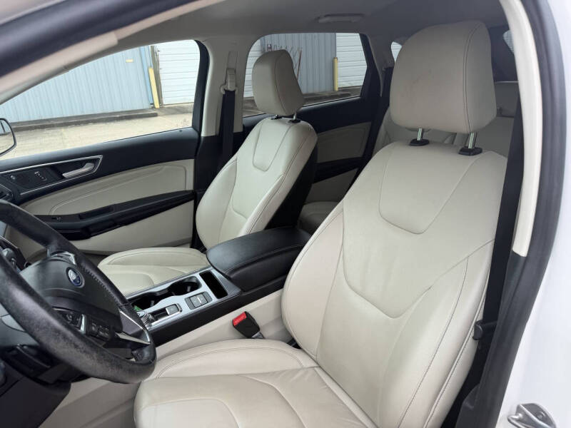 2021 Ford Edge Titanium