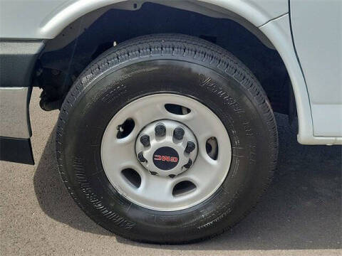 2022 GMC Savana 2500