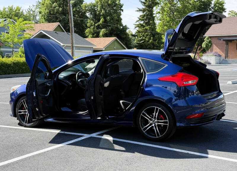 2016 Ford Focus ST