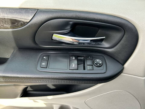 2016 Dodge Grand Caravan American Value Package