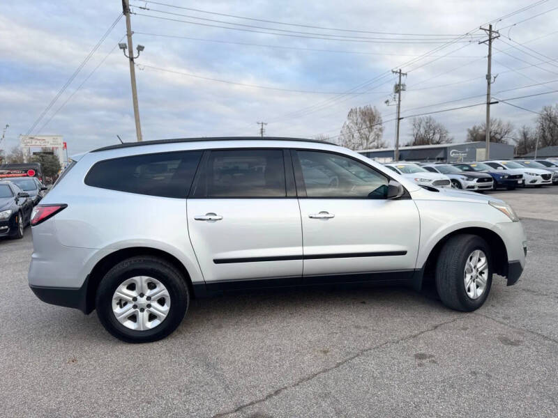 2016 Chevrolet Traverse LS