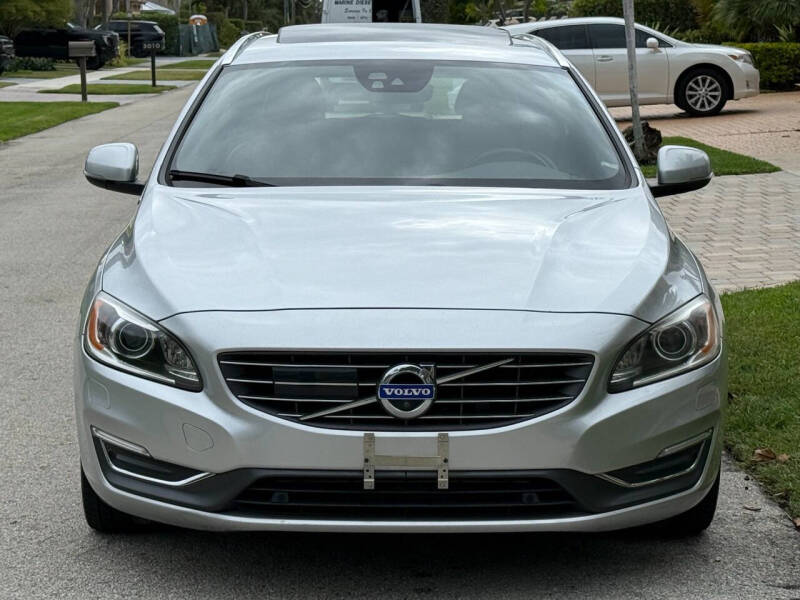 2015 Volvo V60 T5 Drive-E Platinum