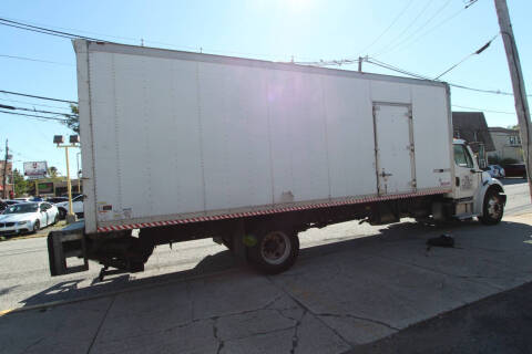 2015 Freightliner M2 106