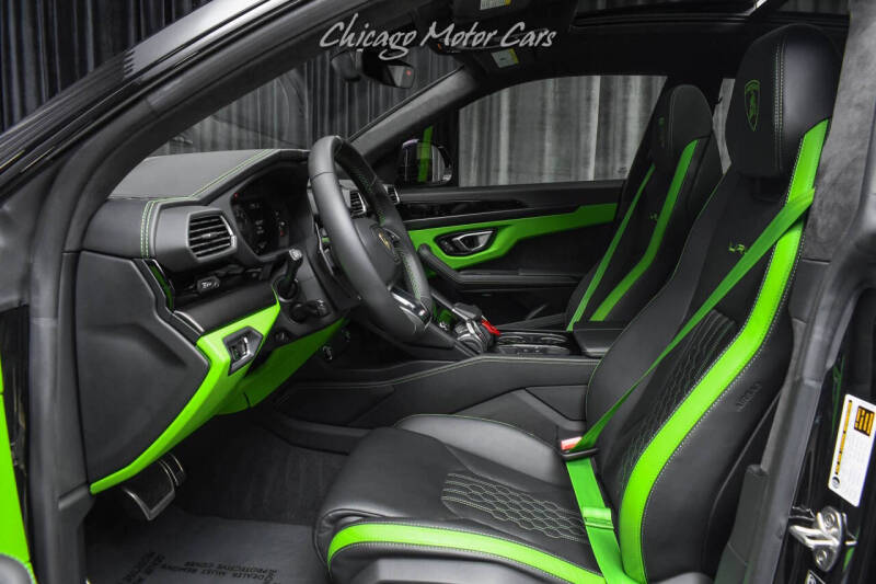 2024 Lamborghini Urus S