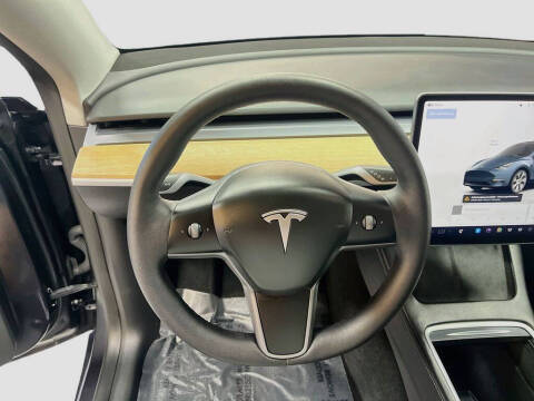 2024 Tesla Model Y Long Range
