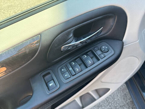 2012 Dodge Grand Caravan American Value Package