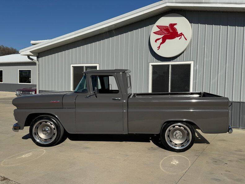 1961 Chevrolet Apache