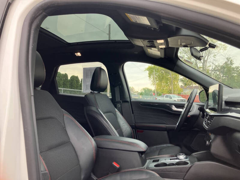 2024 Ford Escape ST-Line Select