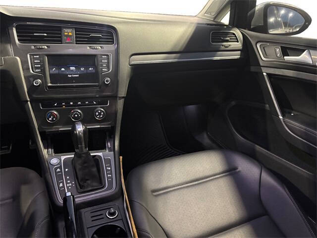 2017 Volkswagen Golf Alltrack