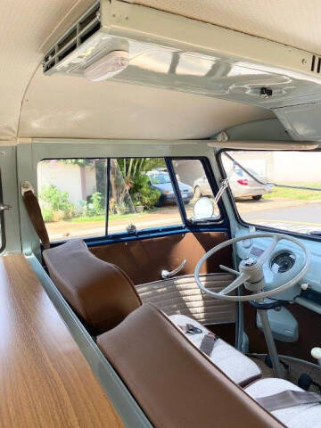1973 Volkswagen Bus