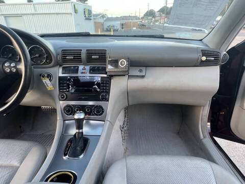 2006 Mercedes-Benz C-Class C 230 Sport