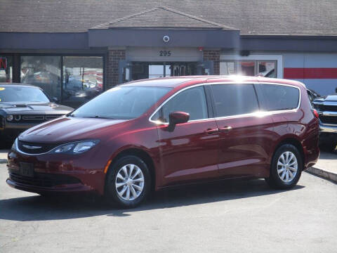 2017 Chrysler Pacifica Touring