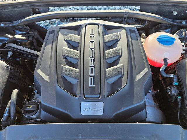 2018 Porsche Macan S