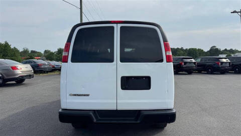 2017 Chevrolet Express LS 2500