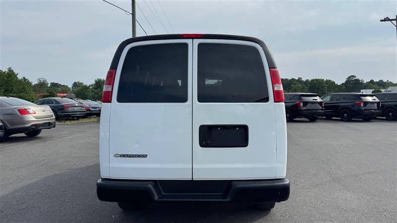 2017 Chevrolet Express LS 2500