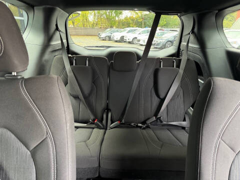 2022 Chrysler Pacifica Touring