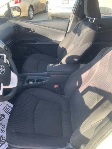 2017 Toyota Prius One