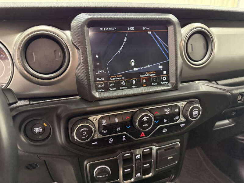 2022 Jeep Gladiator Willys