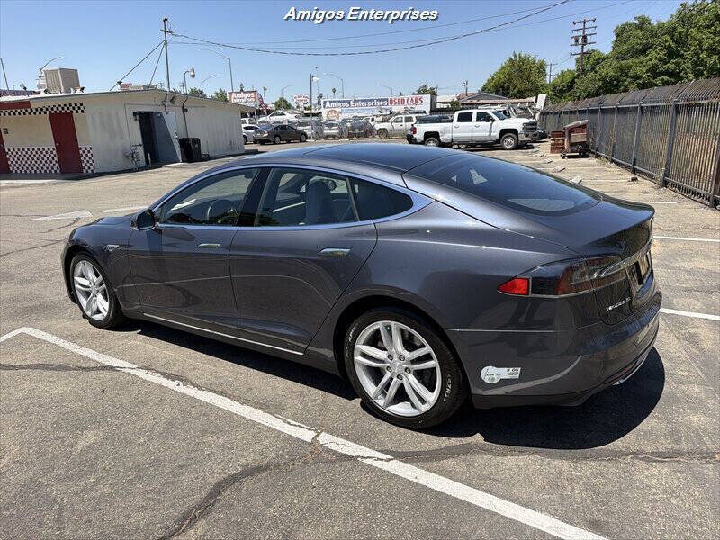 2015 Tesla Model S 85
