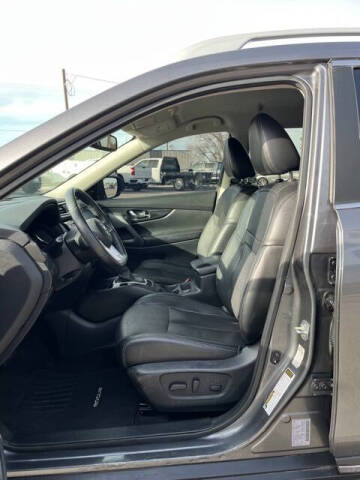 2020 Nissan Rogue SL