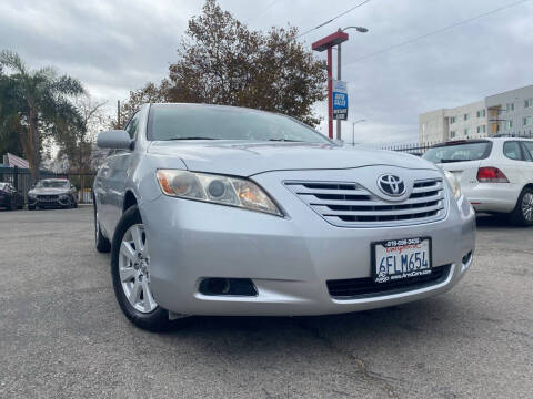 2009 Toyota Camry for sale at Galaxy of Cars in North Hills CA