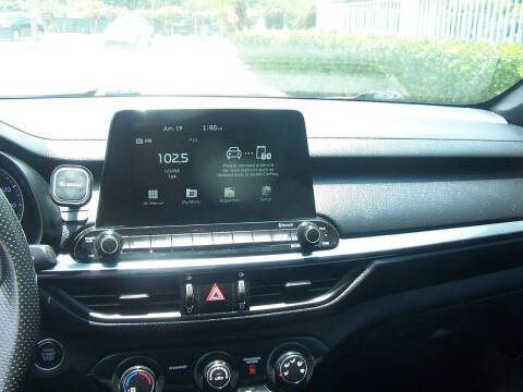 2021 Kia Forte GT Line