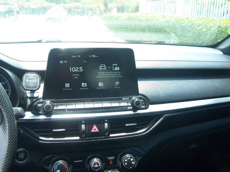 2021 Kia Forte GT Line