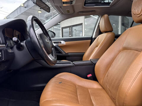 2013 Lexus CT 200h