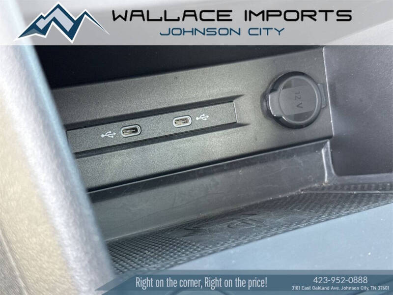 2022 Volkswagen Taos SE 4Motion