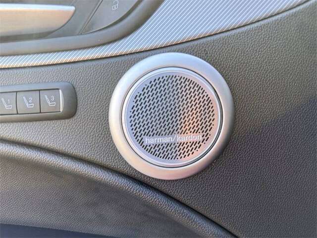 2022 Alfa Romeo Stelvio Veloce