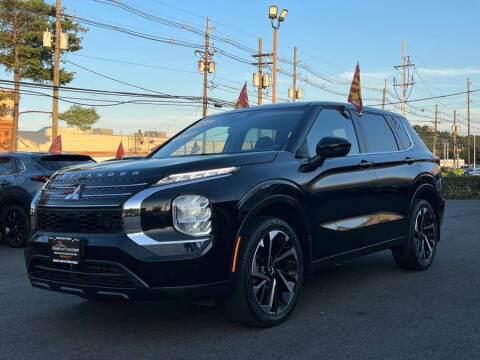 2022 Mitsubishi Outlander ES