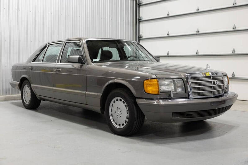 1988 Mercedes-Benz 560-Class 560 SEL